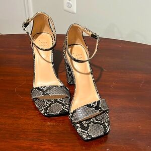 Snake Print Heels 👠